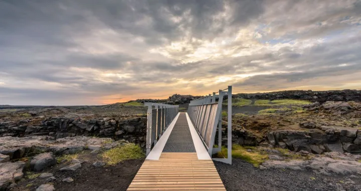 island Mjesto na kojem se razilaze tektonske ploče/