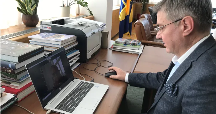 Predsjedavajući Predstavničkog doma Parlamentarne skupštine Bosne i Hercegovine (PSBiH) dr. Denis Zvizdić održao je online sastanak sa specijalnim predstavnikom Vlade SR Njemačke za Zapadni Balkan Manuelom Sarrazinom/