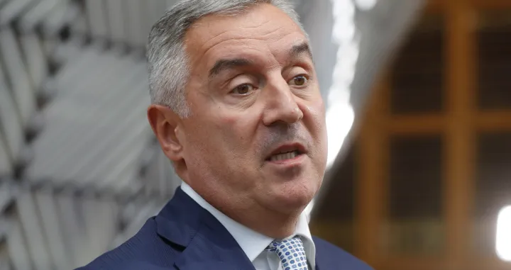 epa10029613 Montenegro's President Milo Dukanovic speaks to media following an EU-Western Balkans leaders' meeting in Brussels, Belgium, 23 June 2022. The progress on EU integration and the challenges which the Western Balkans countries face in connection to the Russian invasion of Ukraine are topping the agenda when EU and Western Balkan leaders meet prior a European Council meeting. EPA/STEPHANIE LECOCQ/Stephanie Lecocq