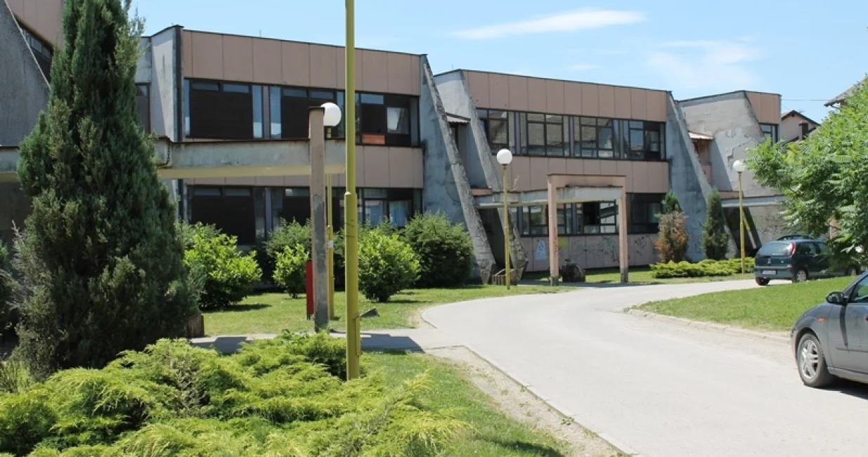 dom zdravlja lukavac/