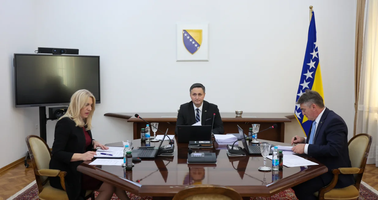 Predsjedni&scaron;tvo BiH 13.jpg/