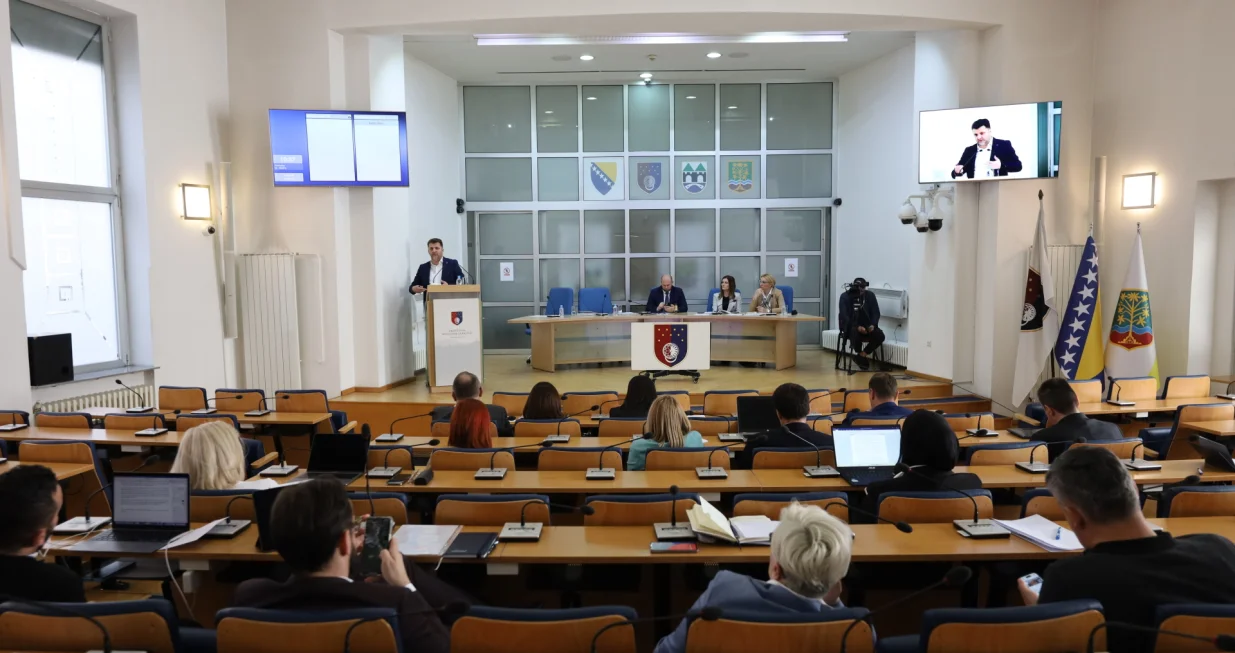 Skup&scaron;tina ks sigurnost/Senad Gubelić