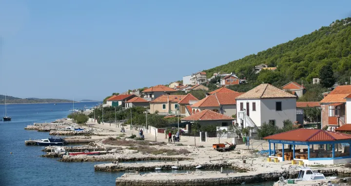 01.10.2019., Sibenik - Pogled s trajekta na otok KaprijePhoto: Dusko Jaramaz/PIXSELL/Dusko Jaramaz/pixsell