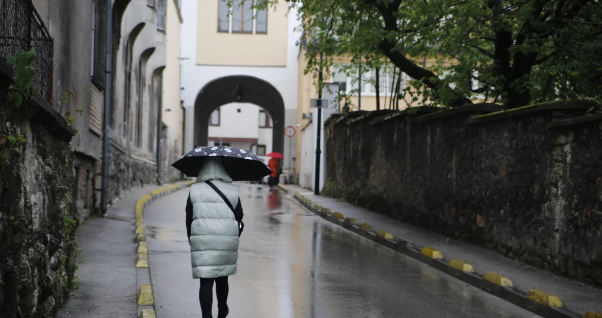 Najavljivani snijeg do&scaron;ao i u Sarajevo/Damir Deljo
