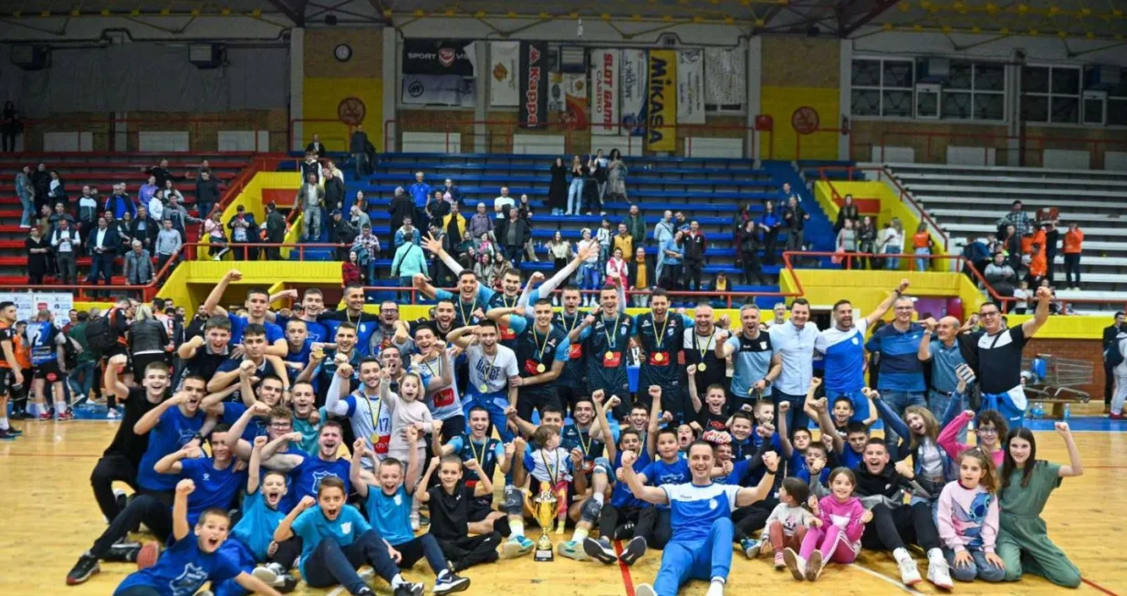 OK Radnik &scaron;ampion 