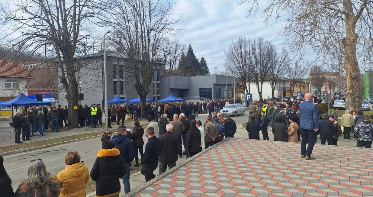 Lopare protesti, litijum, Rade Savić/