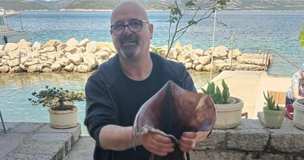 Ulovljena lignja teška više od osam kilograma/Instagram/mandrac.lopud