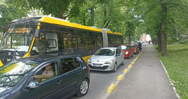 Stovila se vileka gužva/Čitalac/