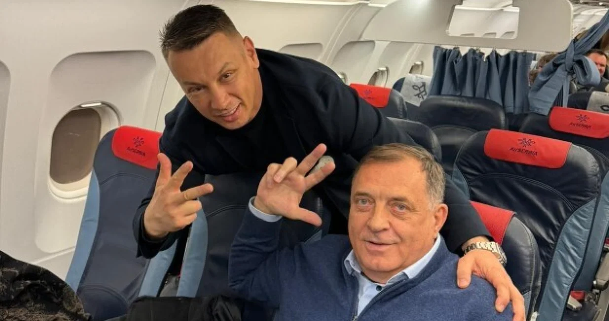 Nešić i Dodik avion/ X/