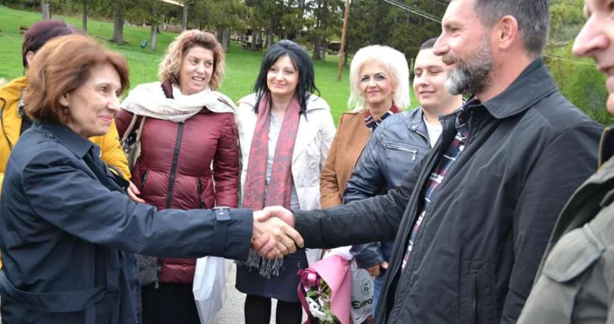 Gordana Siljanovska-Davkova je ostvarila značajnu prednost Stevom Pendarovskim/