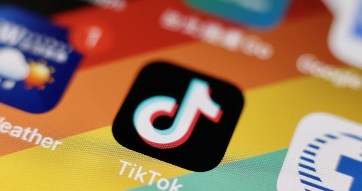 epa10351129 The Tiktok application logo is pictured on a smartphone in Taipei, Taiwan, 06 December 2022. On 02 December, the The US Federal Bureau of Investigation (FBI) warned about Tiktok, that it presents national security concerns in regards to the integrity of the application's algorithm. On 05 December, a Ministry of Digital Affairs (MODA) official announced that the application have been deemed to be 'harmful product against national information security.' EPA/RITCHIE B. TONGO/Ritchie B. Tongo