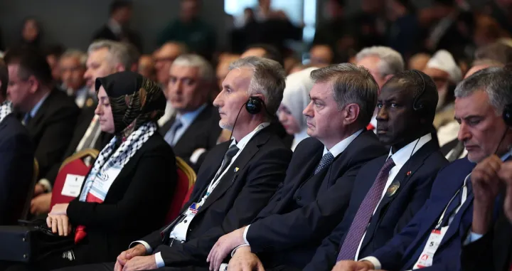 Predsjedavajući Doma naroda Parlamentarne skup&scaron;tine Bosne i Hercegovine (PSBiH) Kemal Ademović i zamjenik predsjedavajućeg Predstavničkog&nbsp;doma PSBiH dr. Denis Zvizdić sastali su se u Istanbulu s predsjednikom Velike Narodne Skup&scaron;tine Republike Turske Numanom Kurtulmuşom/Psbih