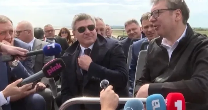 Završili u blatu/Screenshot/