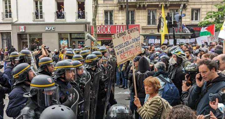 Prvomajski protest u Parizu (Francuska), intervenisala policija/Anadolija