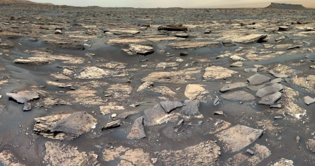 Curiosity Mastcam mozaik kratera Gale na sol 1686. (NASA/JPL-Caltech/MSSS)mars svemir planeta/