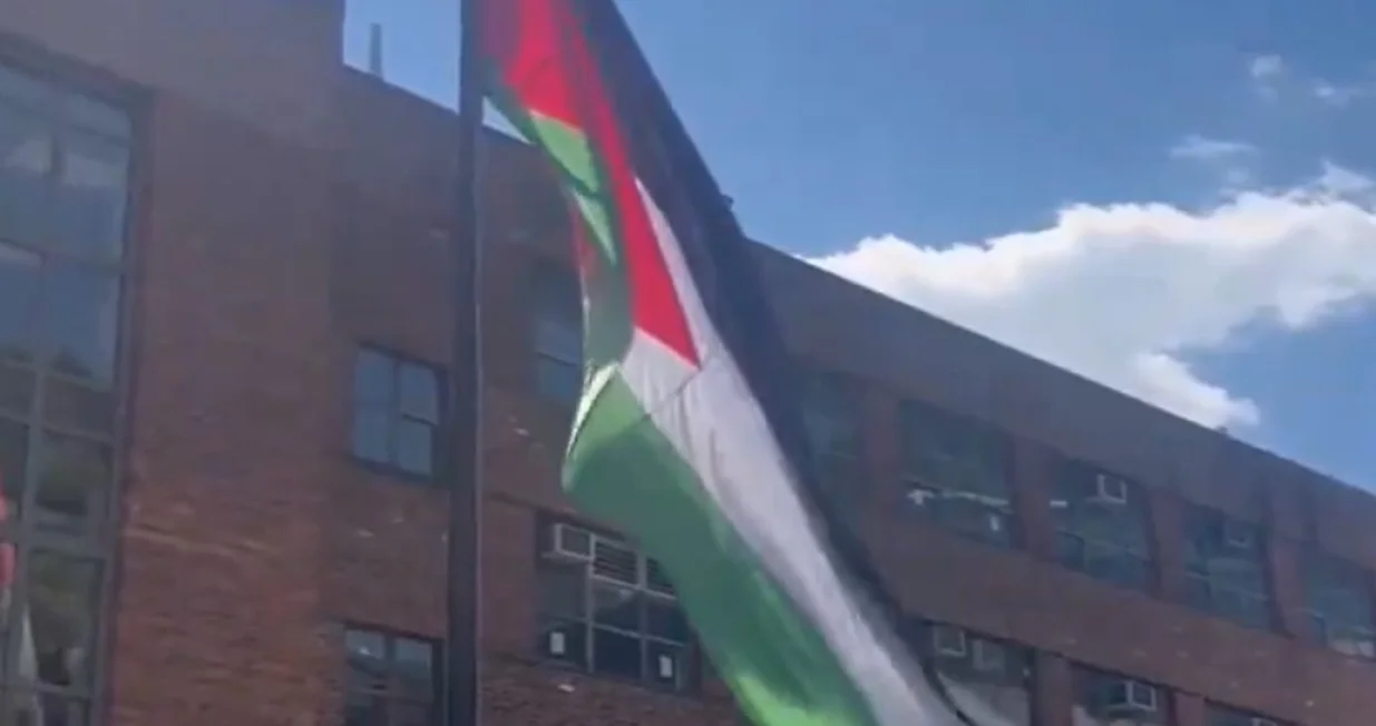 Zavijorila se palestinska zastava/Scereenshot/