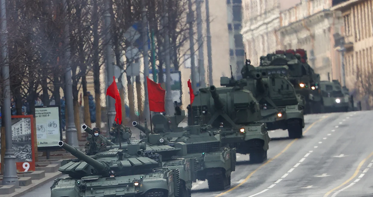 Na Crvenom trgu u Moskvi održana je proba vojne parade koja će biti održana povodom obilježavanja 76. godišnjice pobjede nad fašizmom. Ceremonija se održava 9. maja, a u toku su pripreme. Ruska vojna vozila prošla su poznatim Crvenim trgom. (Sefa Karacan - Anadolu Agency)/Sefa Karacan