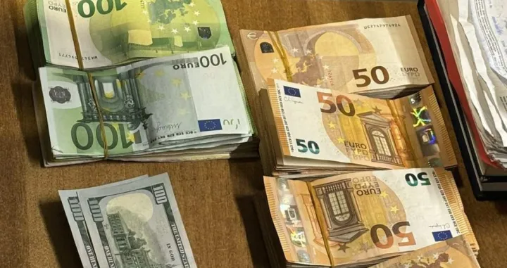 Novac oduzet od Turčina/UIO/