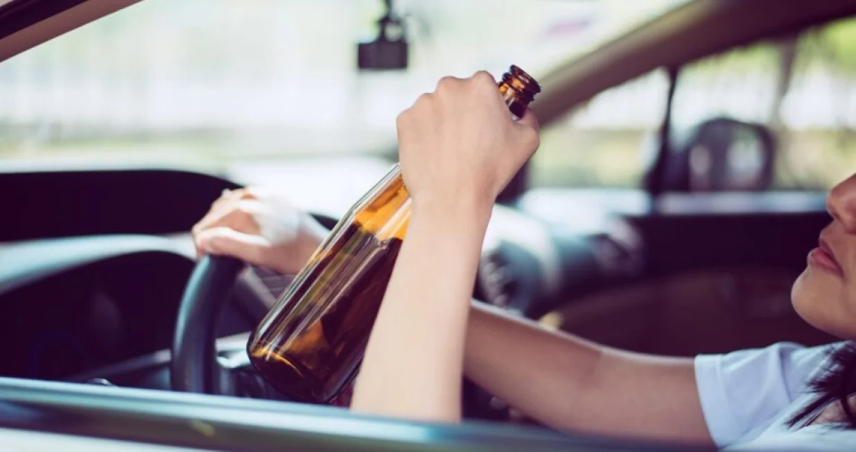 Pijana vozačica/