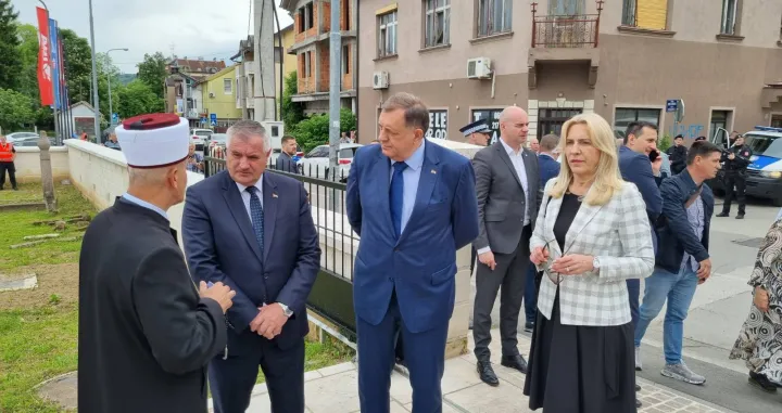 Milorad Dodik, Radovan Višković i Željka Cvijanović na otvaranju Arnaudija džamije/Goran Dakić/