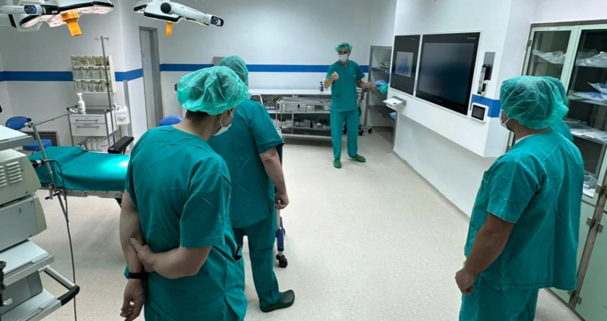 Sale su opremljene najsavremenijom opremom/Vlada Ks/