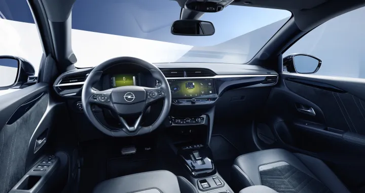 Opel Corsa Hibridni pogon s novom 48V instalacijomHibridna Opel Corsa dolazi s novim benzinskim motorom, bržim i efikasnijim šestostepenim mjenjačem s dva kvačila, te električnim motorom snage 21 kW, koji može da je pokreće do 30 km/h.../