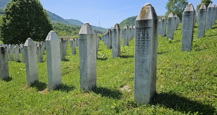Potočari mezarje MC Srebrenica/Lejla Sofradžija