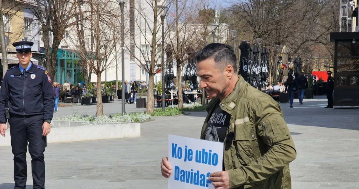 Davor Dragičević /Goran Dakić/