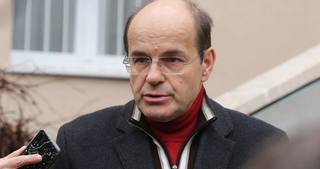 Sda kolegij adil osmanović/Senad Gubelić