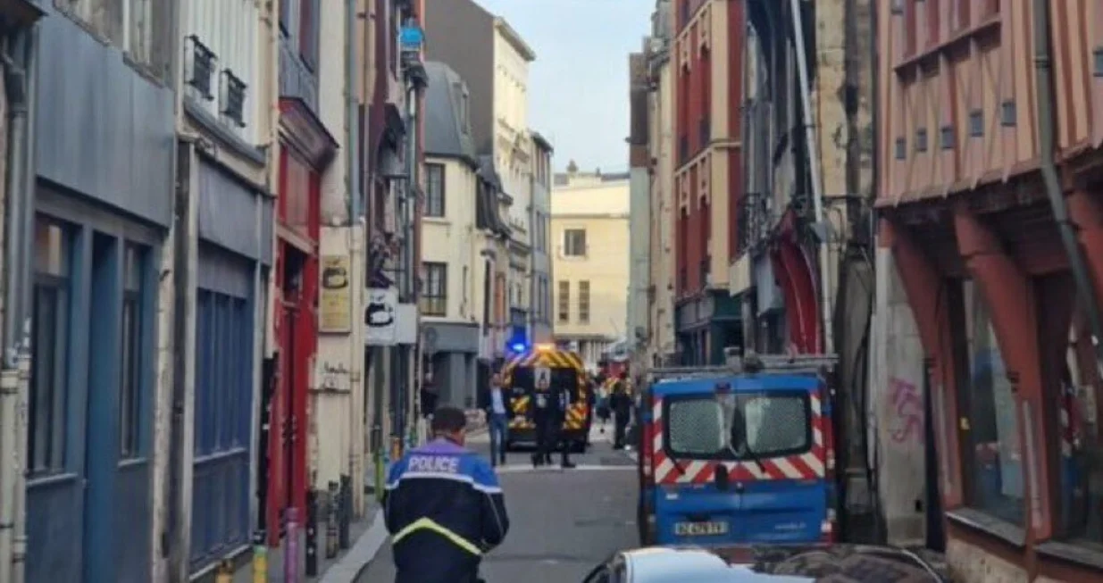 Rouen pokušaj paljenja sinagoge i ubistvo muškarca/X/