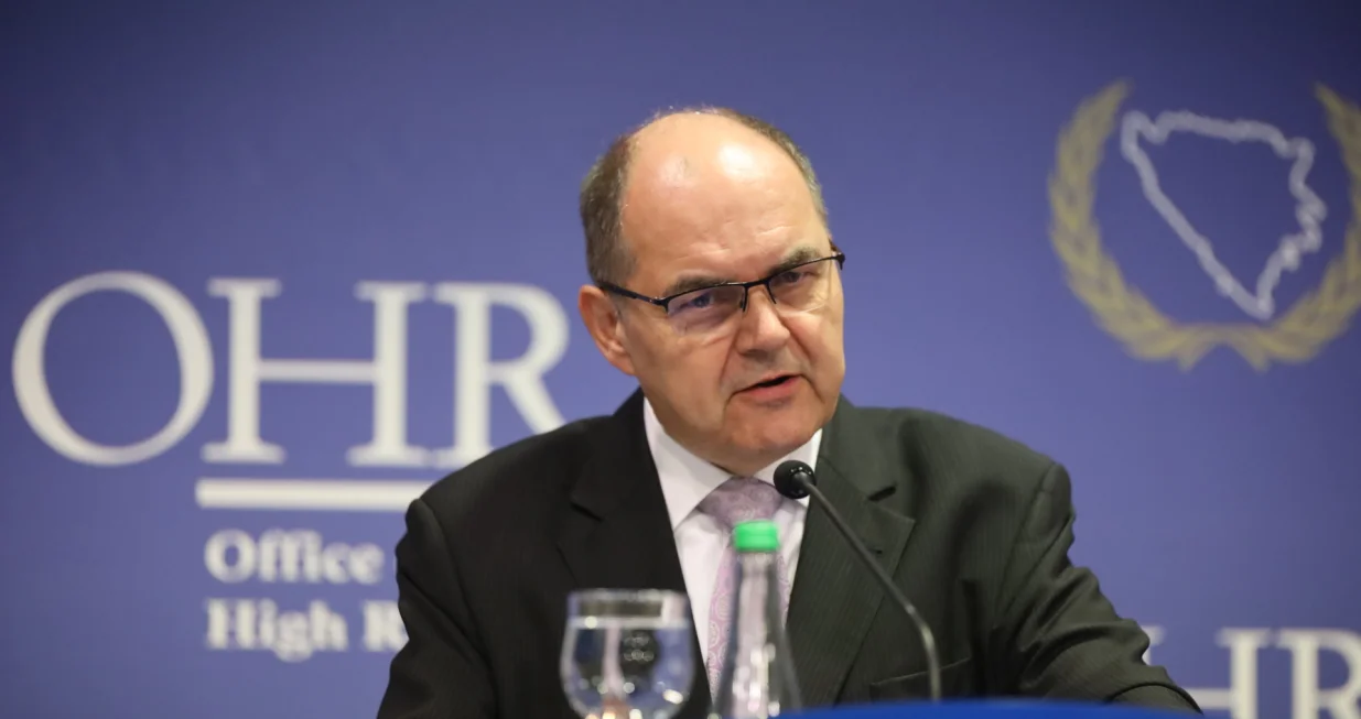 Visoki predstavnik Christian Schmidt nametnuo tehničke izmjene Izbornog zakona u Bosni i Hercegovini./Senad Gubelić