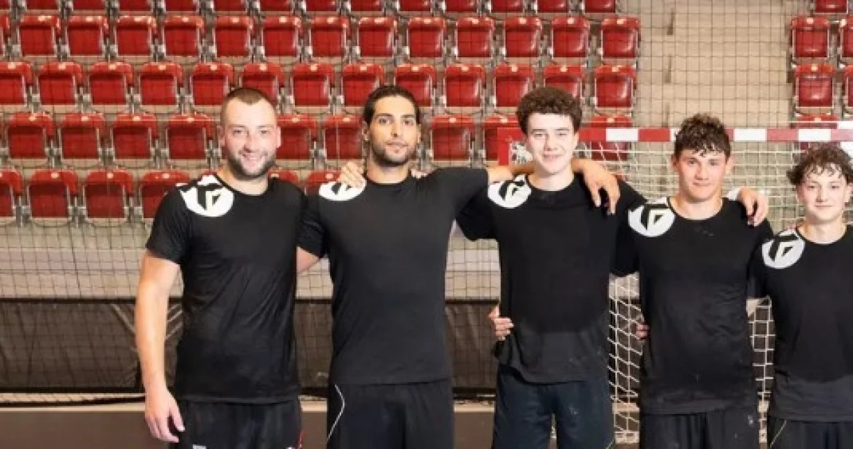 Admir Ahmetašević (prvi slijeva)