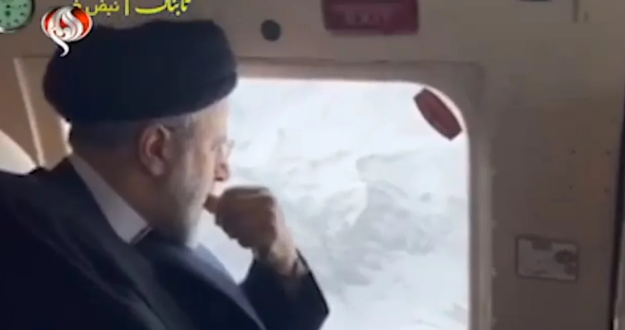 Helikopter je letio iznad planina/Screenshot/