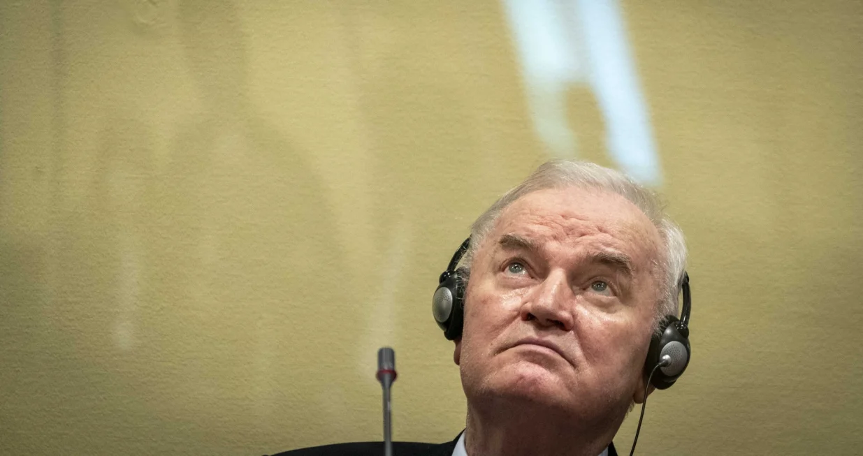 epa09255009 Former Bosnian Serb military chief Ratko Mladic prior to the pronouncement of the Appeal Judgment at the International Residual Mechanism for Criminal Tribunals (IRMCT) in The Hague, The Netherlands, 08 June 2021. The former Bosnian Serb army leader was sentenced to life imprisonment in 2017, partly for the mass Murder in Srebrenica. EPA/Jerry Lampen/POOL/Jerry Lampen/Pool