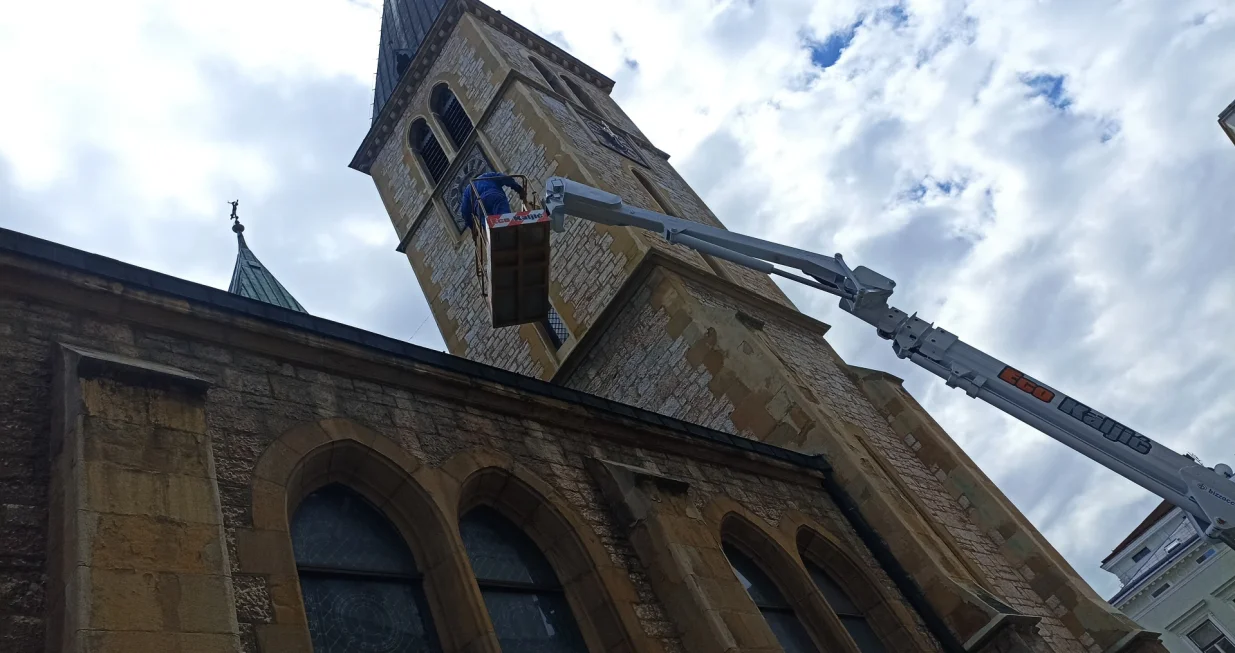 Srećom nije bilo povrijeđenih pri padu kazaljke/Almir Šarenkapa/