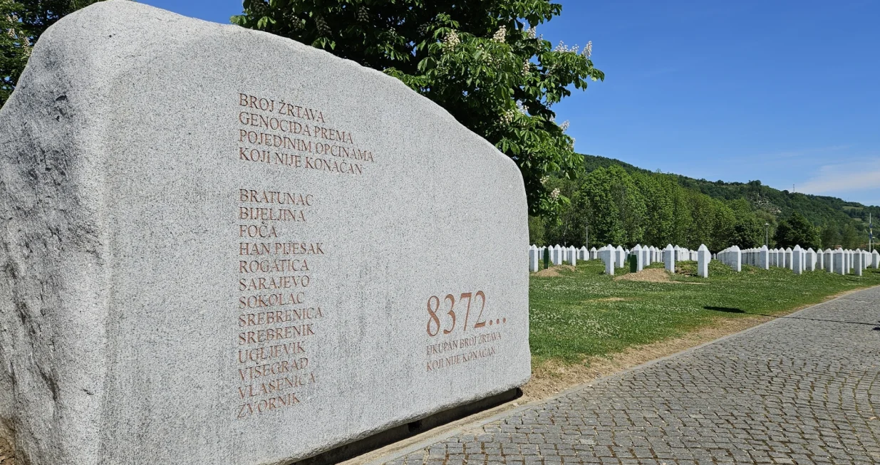Potočari mezarje MC Srebrenica/Lejla Sofradžija