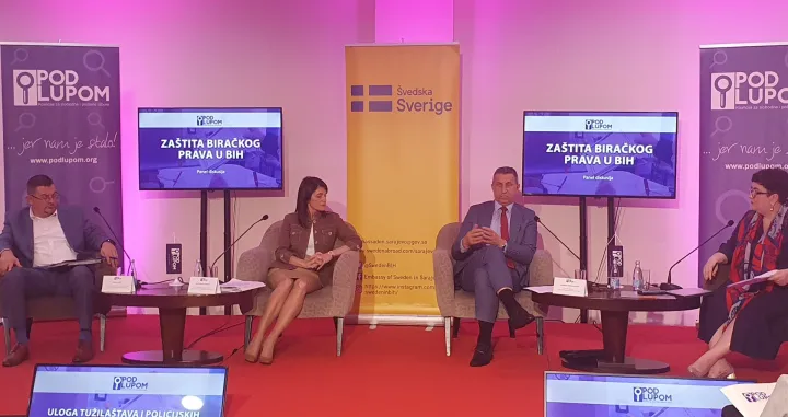 Sa panel diskusije u zenici koju je organizovala Koalicija "Pod lupom"/Muhamed Tunović