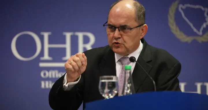 Visoki predstavnik Christian Schmidt nametnuo tehničke izmjene Izbornog zakona u Bosni i Hercegovini./Senad Gubelić