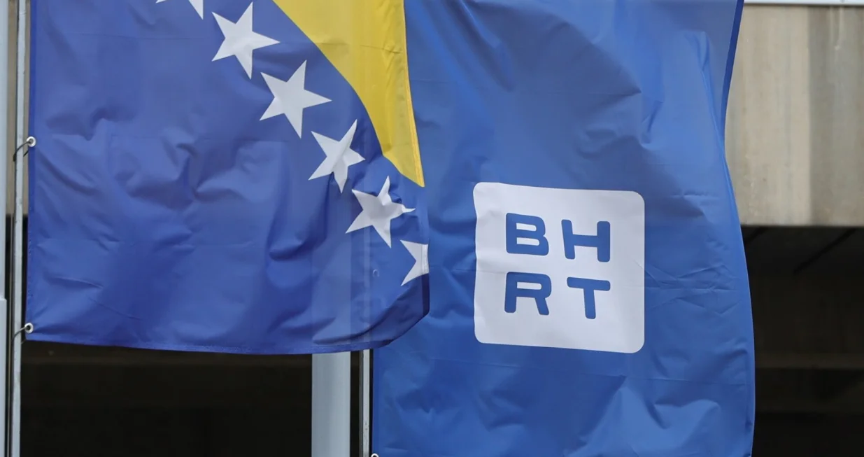 Zgrada Bhrt-a ul: Bulevar Meše Selimovića/Senad Gubelić