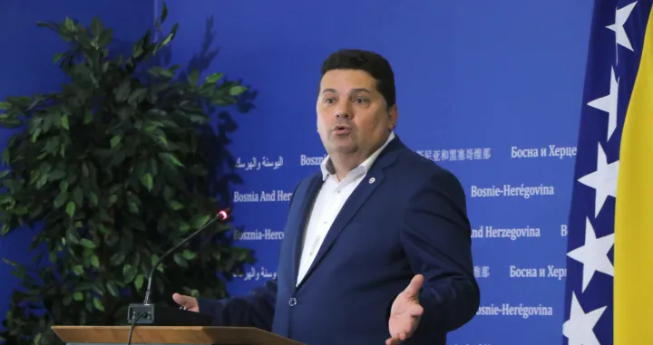 Sjednica Predstavničkog doma Parlamentarne skupštine BiH pres o izostanku predstavnika RS-a sa iste Nenad Stevandić i Snježana Novalović Bursać/Senad Gubelić