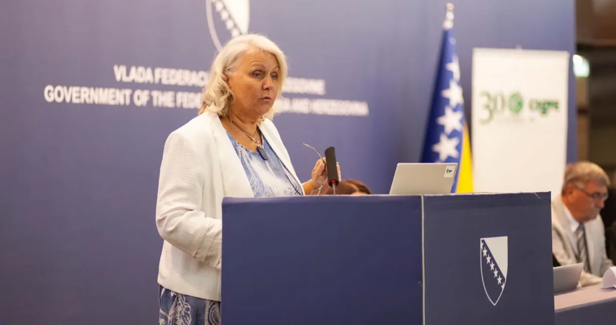 Đenana Čampara kibernetička sigurnost - Kanada/