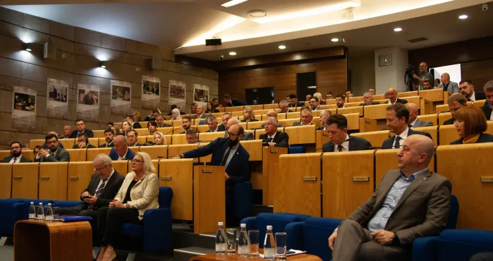 Sjednica Predstavničkog doma/Damir Deljo