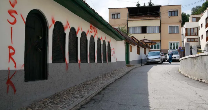 I&scaron;arano turbe Sedam braće, vandalizam/Damir Deljo/