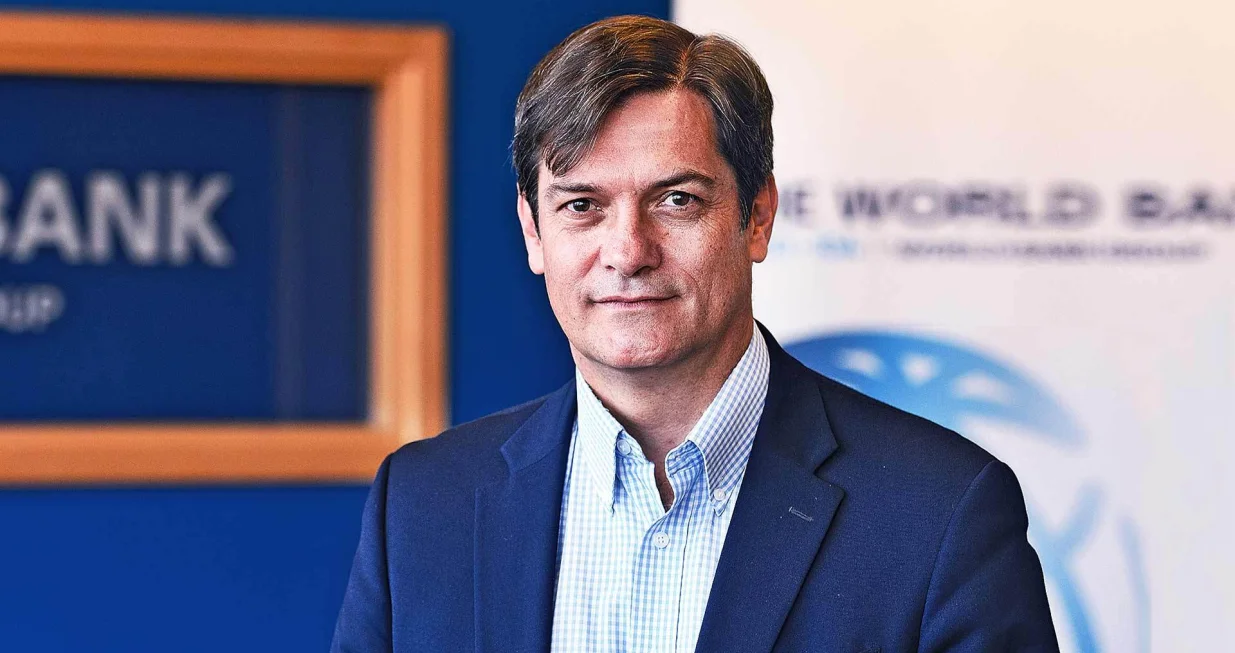 Christopher Sheldon/