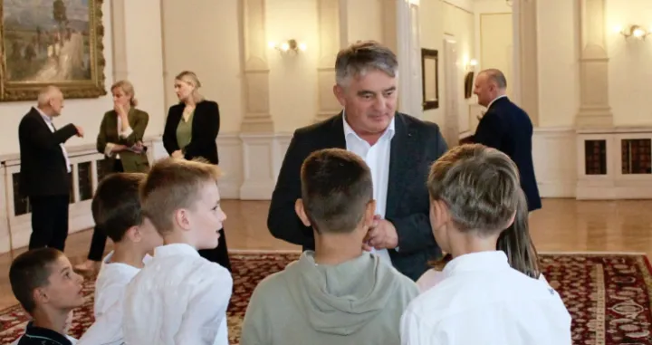 željko kom&scaron;ić osnovci osnovna &scaron;kola djeca/