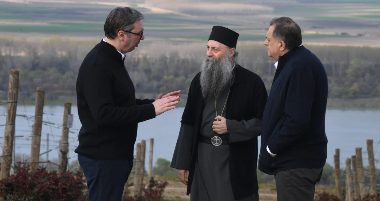 Aleksandar Vučić, patrijarh Porfirije i Milorad Dodik/