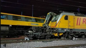 Frontalni sudar vozova u Češkoj/X