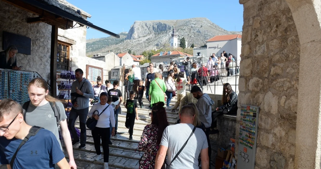 Mostar i izvan ljetne sezone posjećuju turisti/AA/