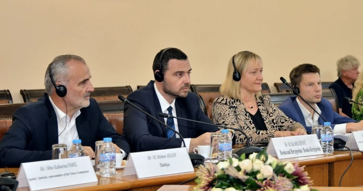 Sa&scaron;a Magazinović, Međunarodna posmatračka misija u Bugarskoj/Parlament Bih