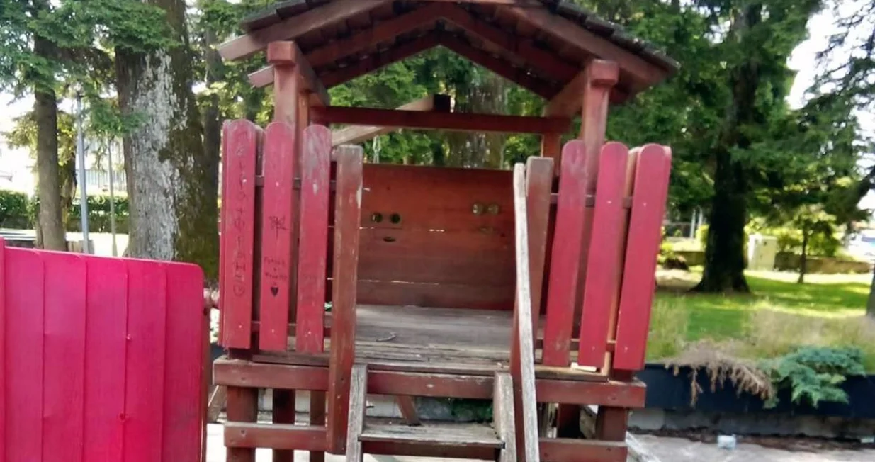 Ubi Srbina i nacistički simboli osvanuli na igralištu u Livnu/